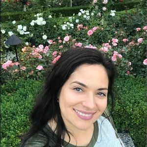 Meet your Posher, Laura